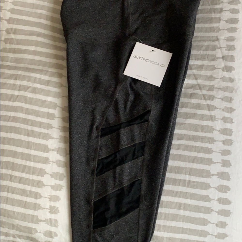 NWT Beyond Yoga High waisted leggings
